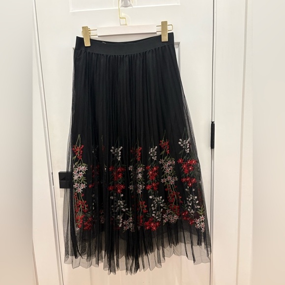 Moon Collection Black Tulle Embroidered Black Midi Size M/L - Picture 1 of 8